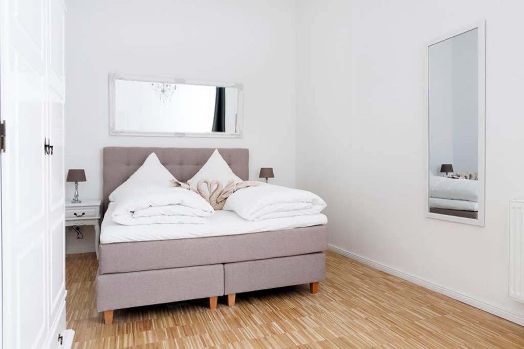 Sc 06 By Rockchair Apartments L Superhost Status L 4 Bedrooms Boxspringbeds 2 Bathrooms Balcony Elevator - Cozy Family & Business Flair Welcomes You! Берлін Екстер'єр фото