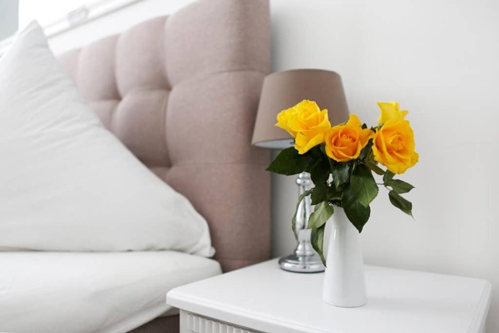 Sc 06 By Rockchair Apartments L Superhost Status L 4 Bedrooms Boxspringbeds 2 Bathrooms Balcony Elevator - Cozy Family & Business Flair Welcomes You! Берлін Екстер'єр фото