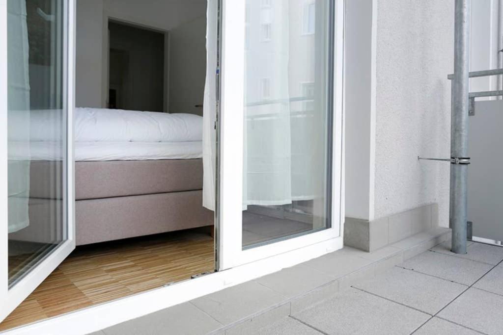 Sc 06 By Rockchair Apartments L Superhost Status L 4 Bedrooms Boxspringbeds 2 Bathrooms Balcony Elevator - Cozy Family & Business Flair Welcomes You! Берлін Екстер'єр фото