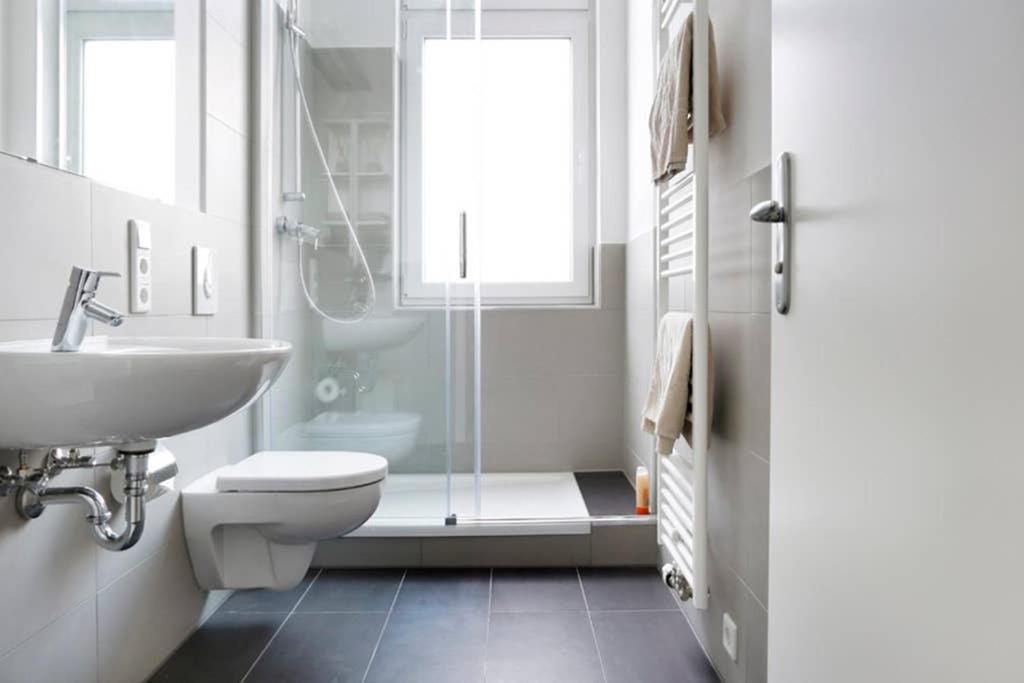 Sc 06 By Rockchair Apartments L Superhost Status L 4 Bedrooms Boxspringbeds 2 Bathrooms Balcony Elevator - Cozy Family & Business Flair Welcomes You! Берлін Екстер'єр фото