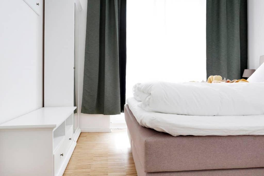 Sc 06 By Rockchair Apartments L Superhost Status L 4 Bedrooms Boxspringbeds 2 Bathrooms Balcony Elevator - Cozy Family & Business Flair Welcomes You! Берлін Екстер'єр фото