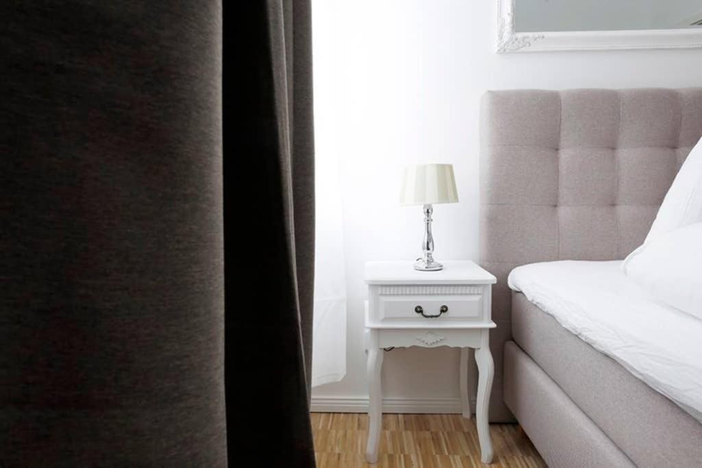 Sc 06 By Rockchair Apartments L Superhost Status L 4 Bedrooms Boxspringbeds 2 Bathrooms Balcony Elevator - Cozy Family & Business Flair Welcomes You! Берлін Екстер'єр фото